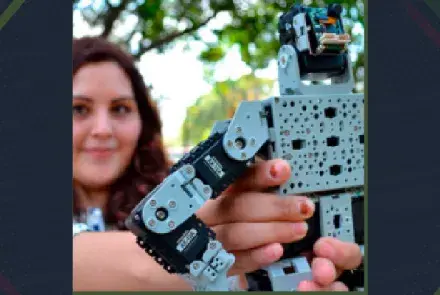 Estudiantes de Celaya y Querétaro triunfan en certamen de robótica en China