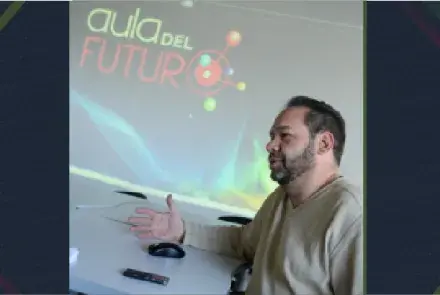 El Aula del futuro que innovó y aplica la UNAM para enseñanza